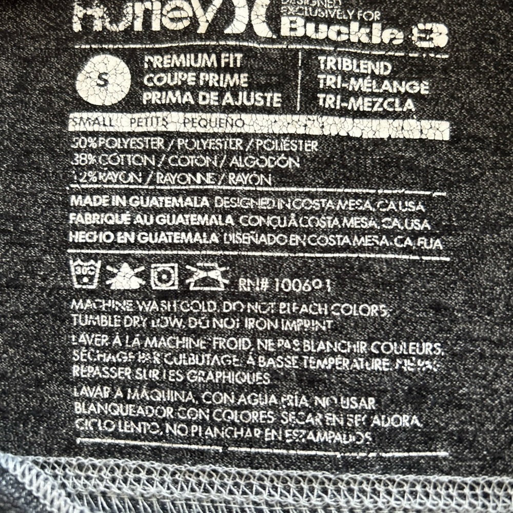 ** Men Hurley by Buckle - Grey LS 🔥🔥. Grey and lightweight. Sz small! - Picture 7 of 9